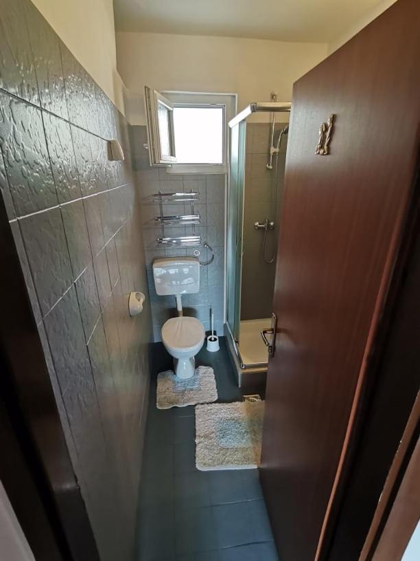 Apartments Lota 스타리그라드 파클레니차 외부 사진