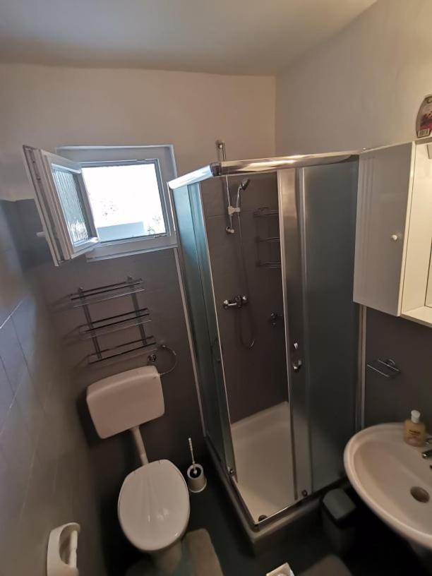Apartments Lota 스타리그라드 파클레니차 외부 사진
